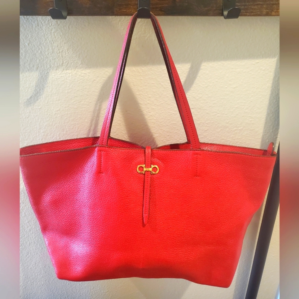 Salvatore Ferragamo Tote in Red